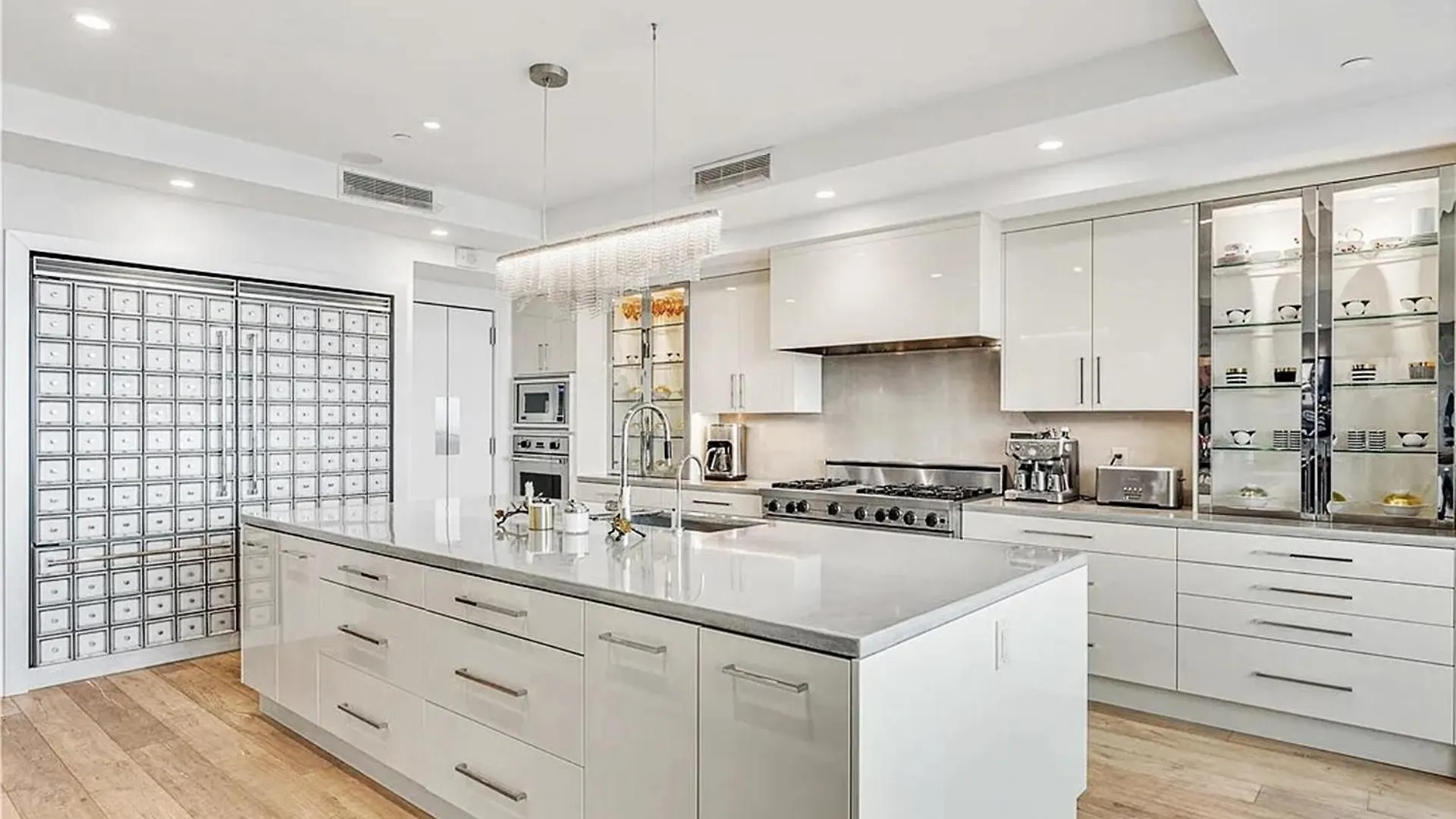 Luxurious Four-Bedroom Penthouse Лас-Вегас 0*,  США